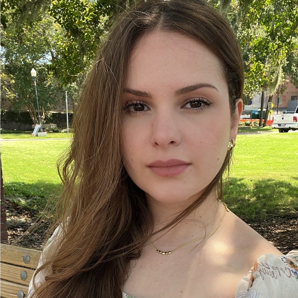 Meet your Posher, Ana alice